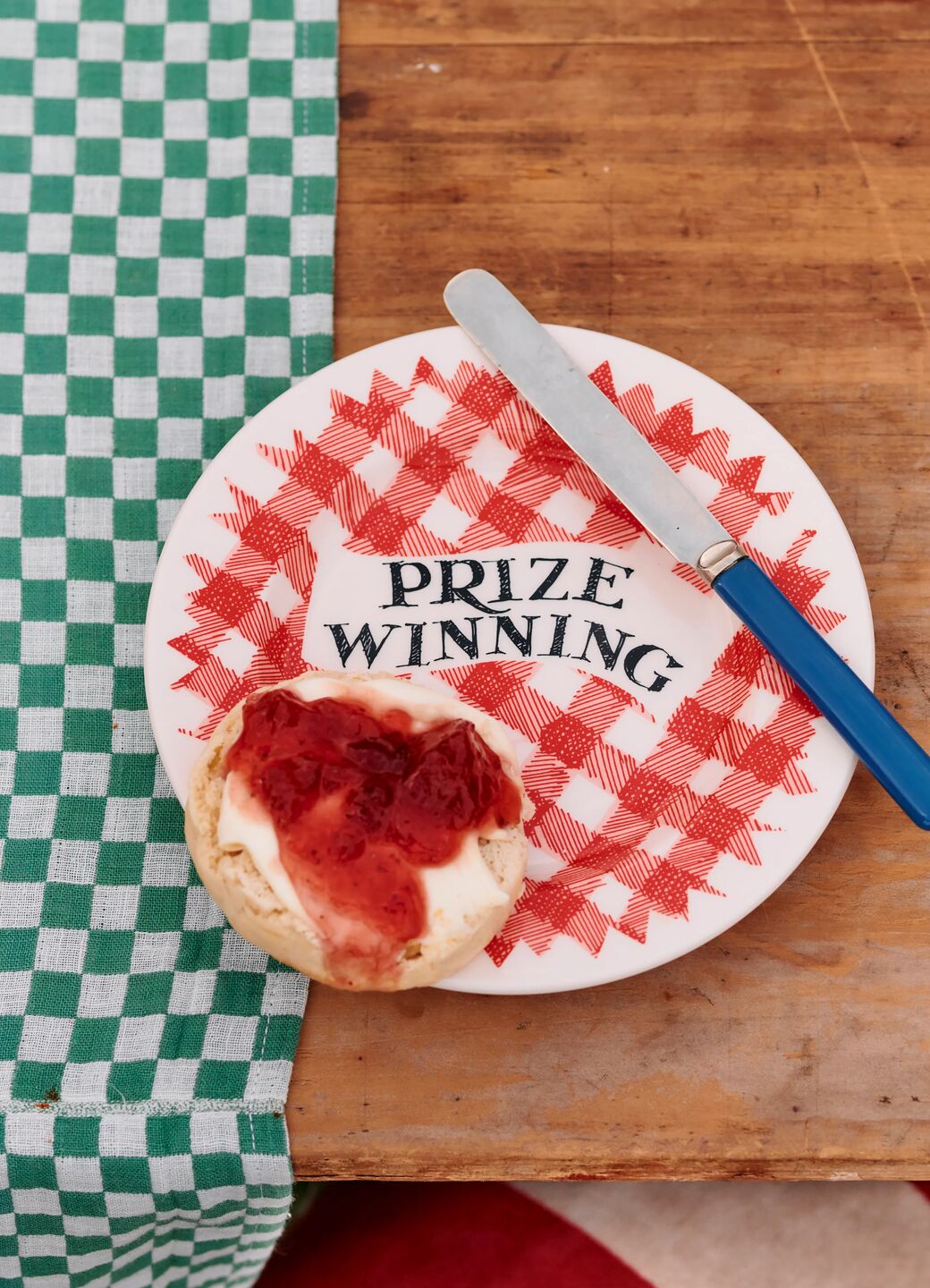 Assiette à dessert Gingham à carreaux vichy rouges 16,5 cm