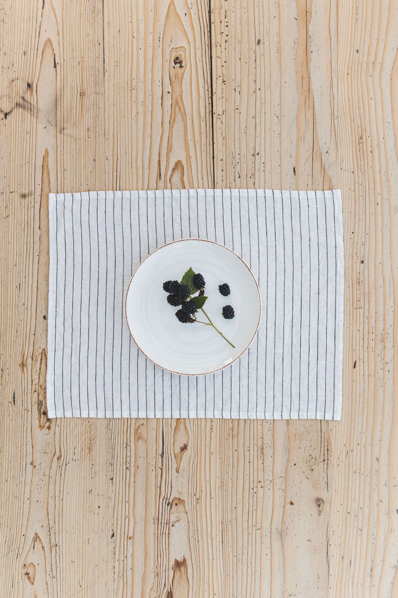 Sets de table en lin gris vert lavables naturels,  35x45 cm, faits main