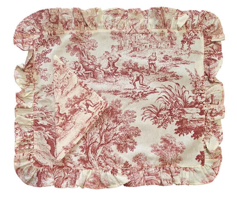Ensemble nappe et serviette ; dimensions de la nappe : 40 x 50 cm.