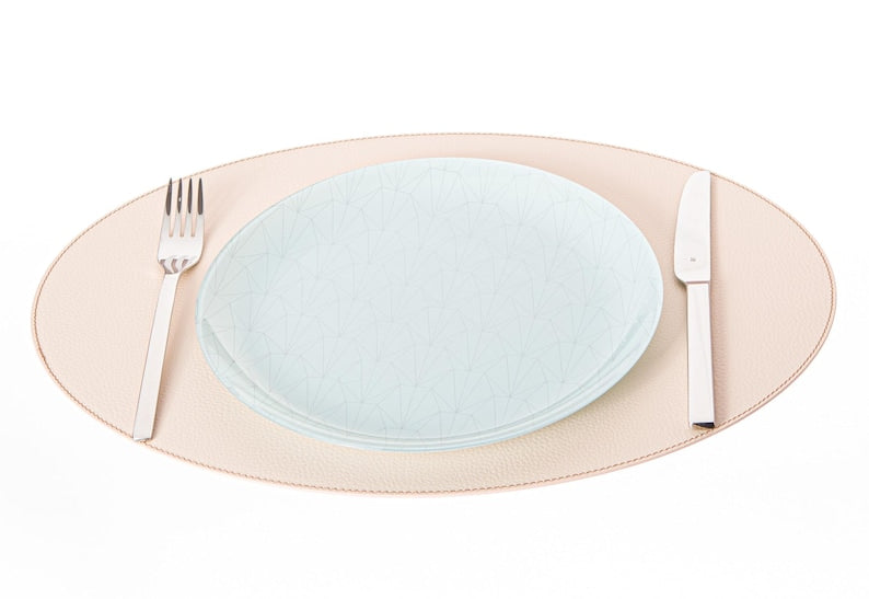 Sets de table ovales en cuir recyclé  - Résistant aux rayures, finitions élégantes