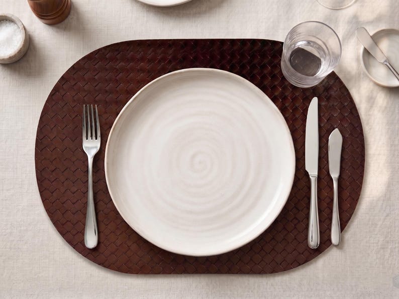 Set de table en cuir imperméable 44x33 cm facile à nettoyer